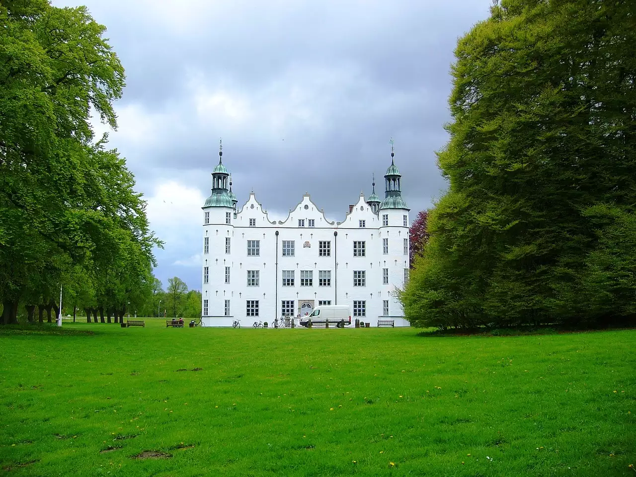Wat zijn toeristische bezienswaardigheden in Ahrensburg (Sleeswijk-Holstein)