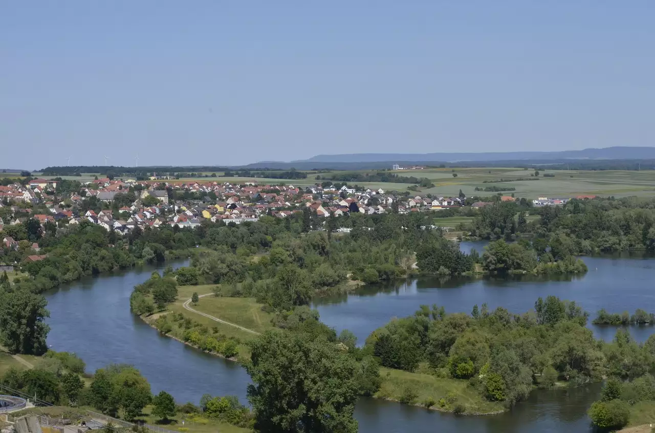 Wat zijn mooie wandelroutes / fietsroutes in Dettelbach (Beieren)