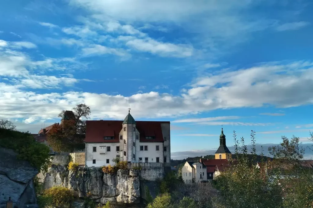 Wat zijn toeristische bezienswaardigheden in Hohnstein (Saksen)