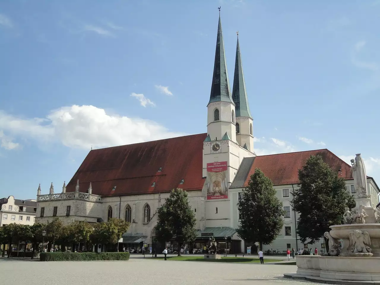 Wat zijn toeristische bezienswaardigheden in Altötting (Beieren)