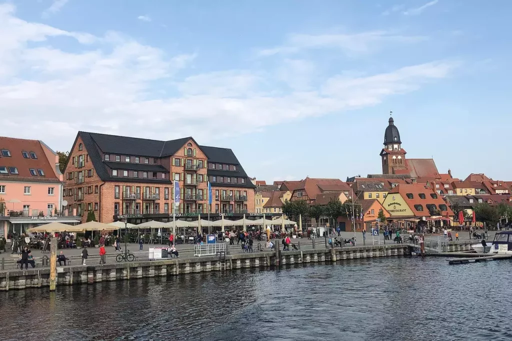 Waar kan je leuk winkelen in Waren (Müritz) (Mecklenburg-Voor-Pommeren)