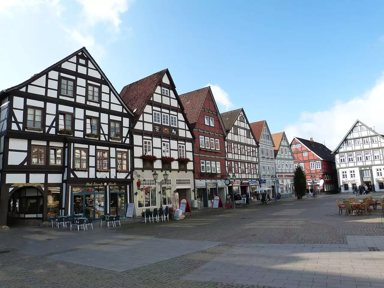 Wat zijn toeristische bezienswaardigheden in Rinteln (Nedersaksen)