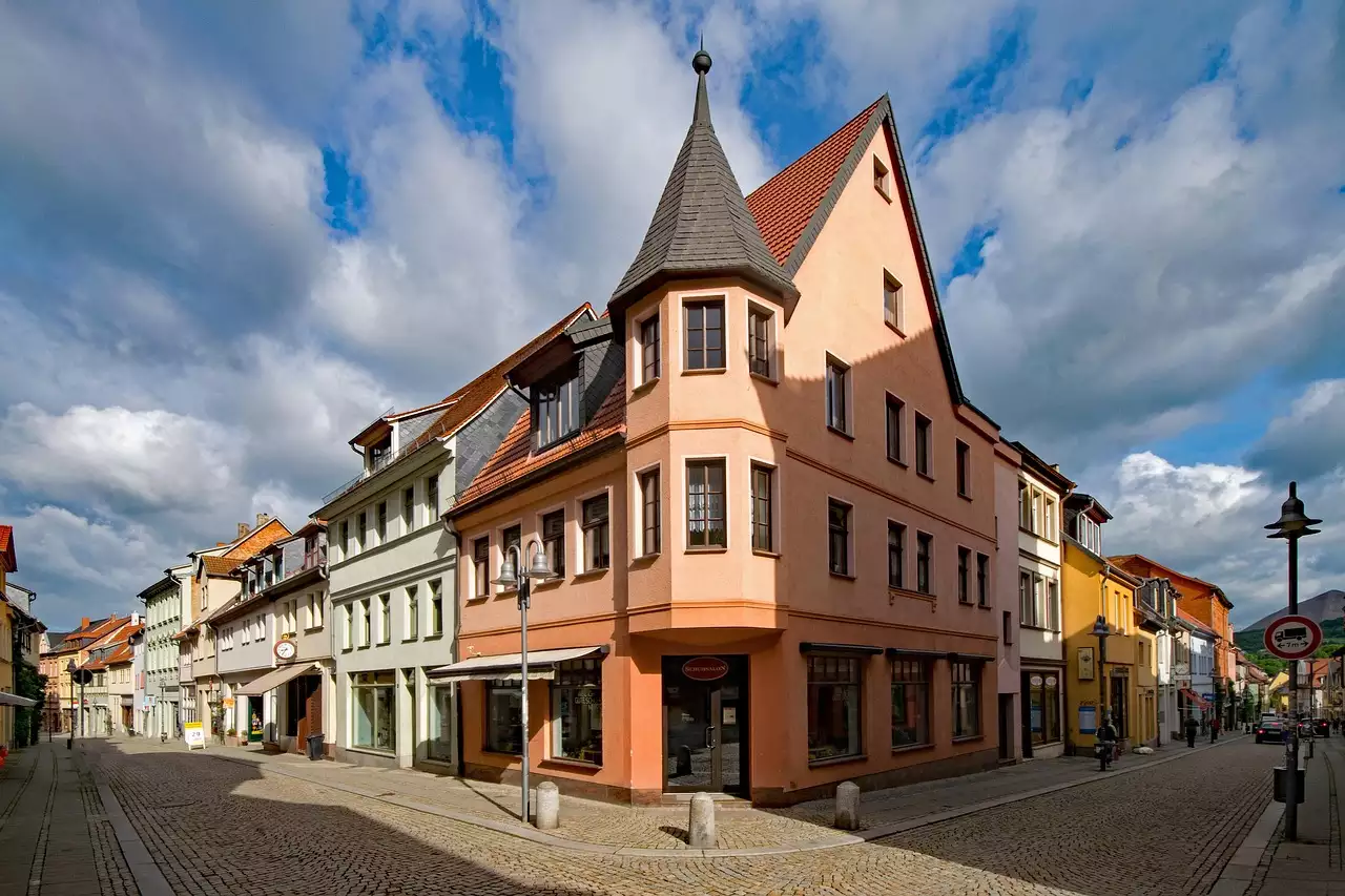 Wat zijn toeristische bezienswaardigheden in Sangerhausen (Saksen-Anhalt)
